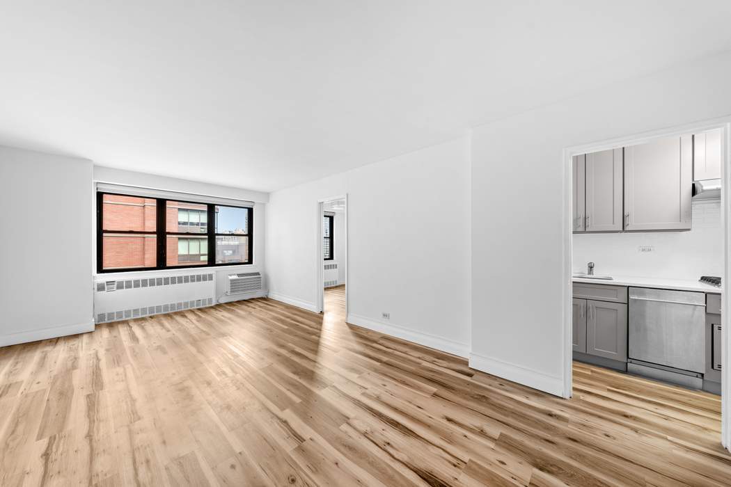 301 East 63rd Street 14A