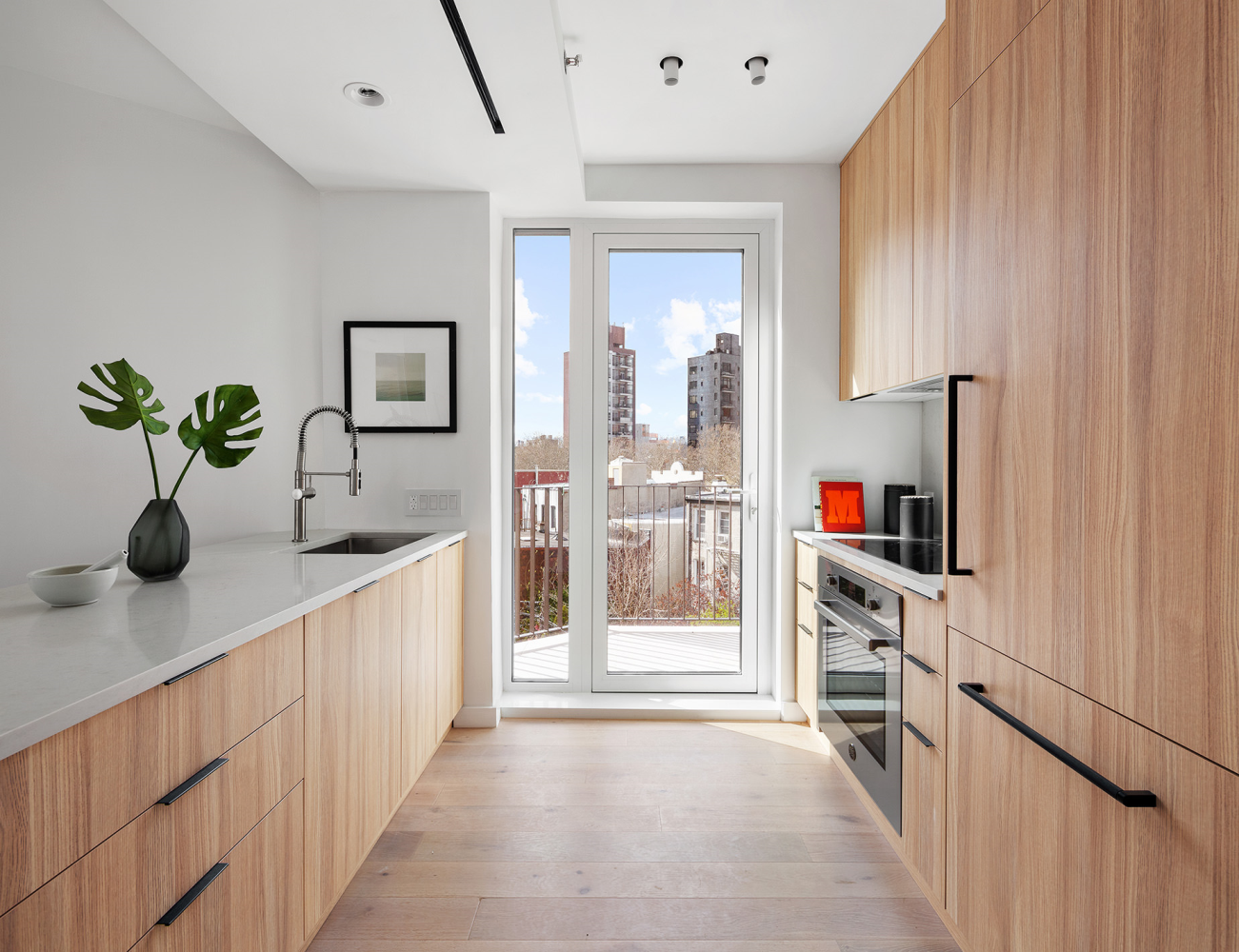 128 Woodpoint Road Unit: 4