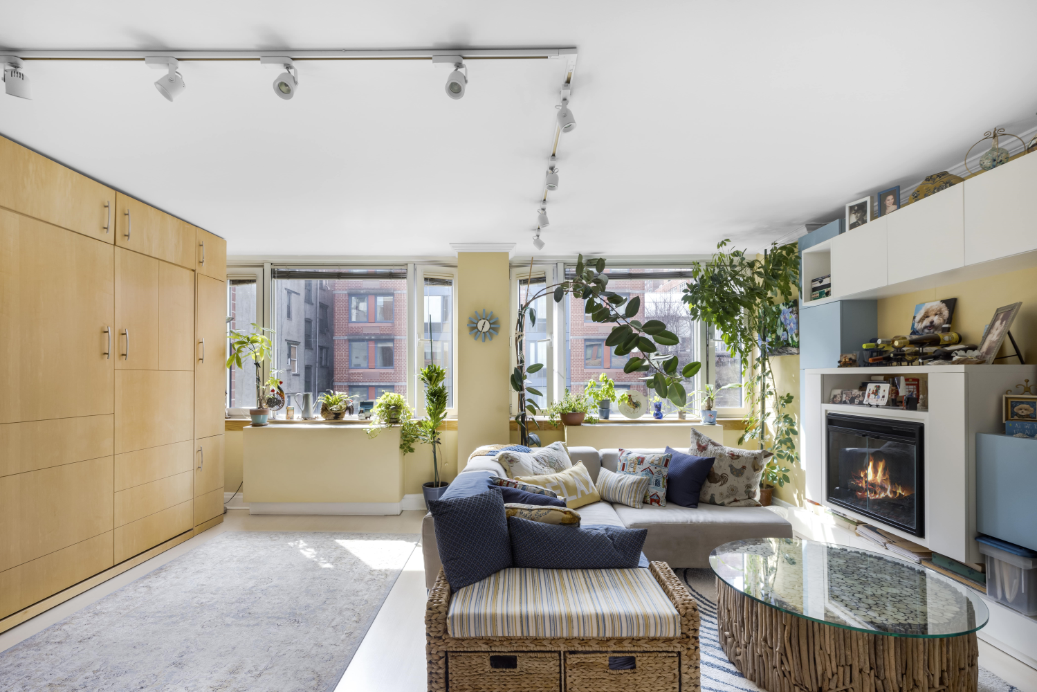 404 East 76th Street Unit: 3M