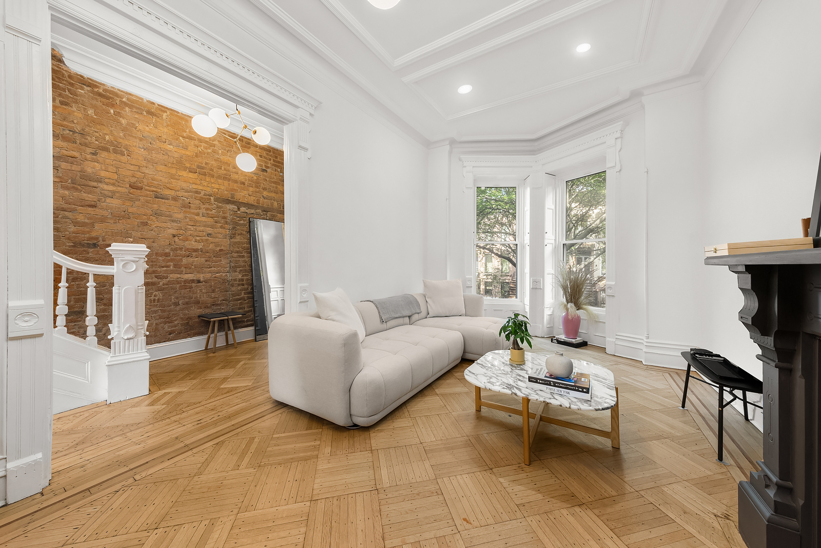 360 HANCOCK Street
