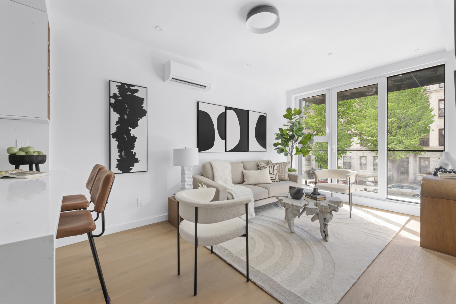 637 Madison Street Unit: 2A