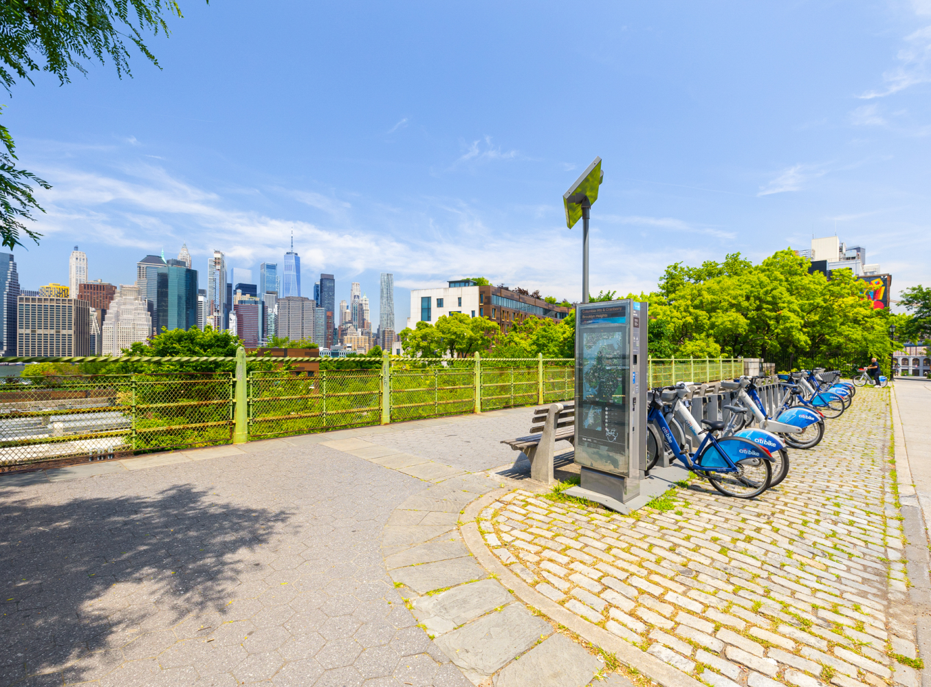 81 Columbia Heights 10