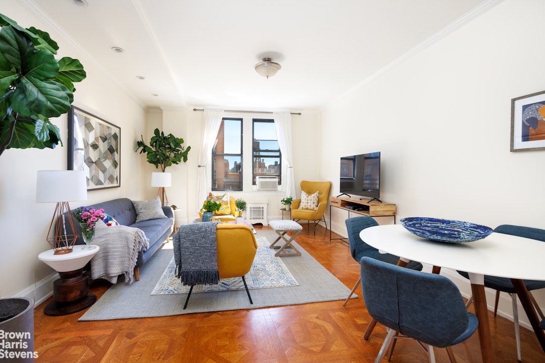 255 W 84TH Street 8E