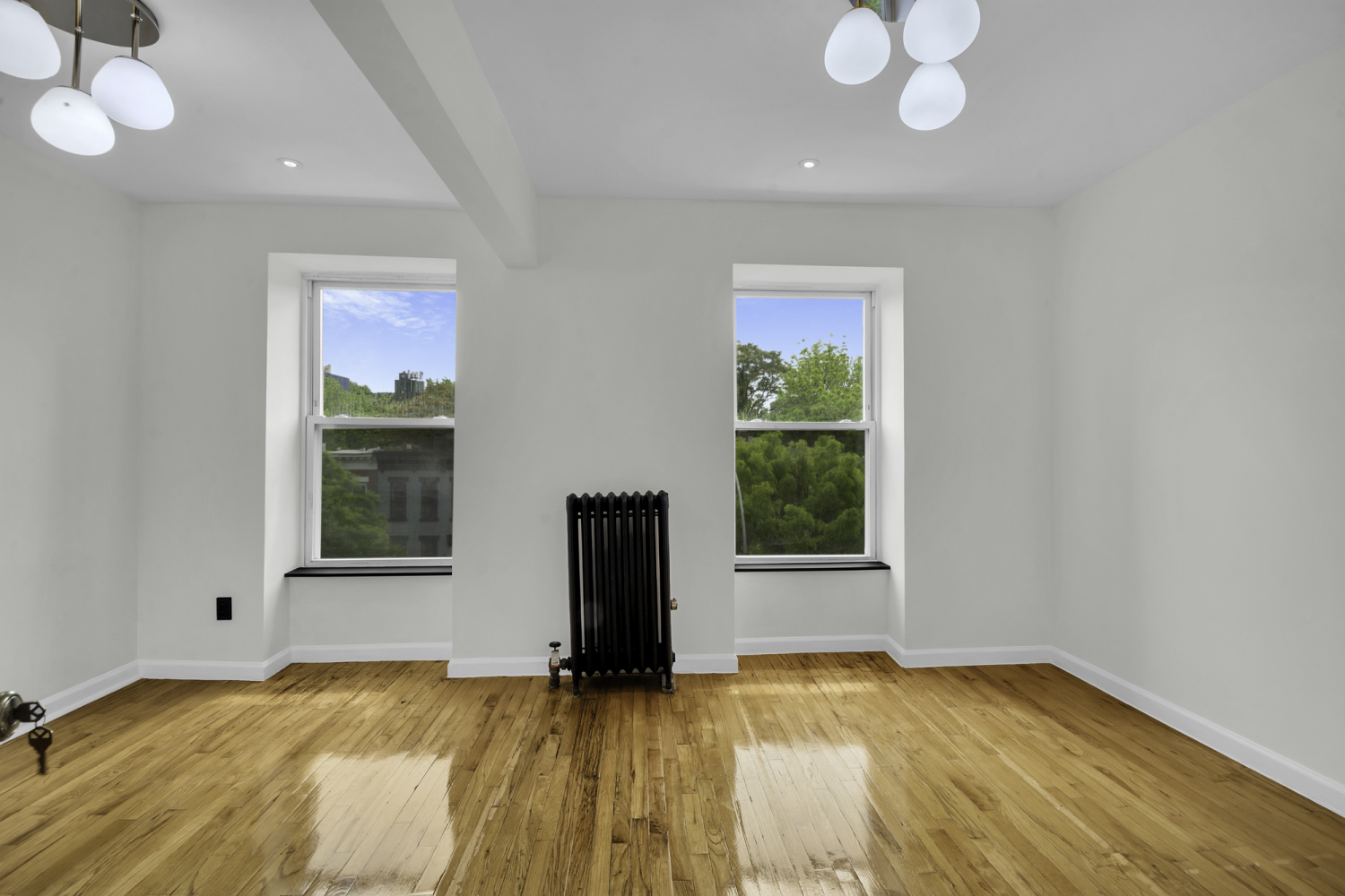 545 Quincy Street Unit: 3