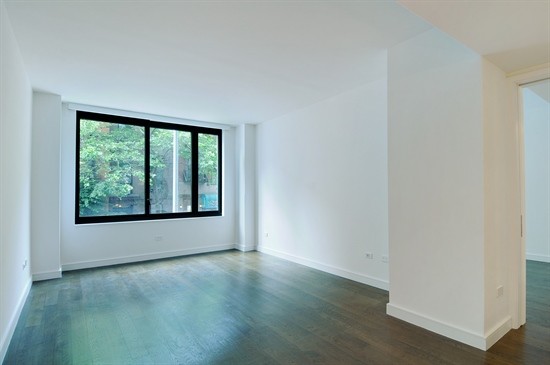 211 E 13th Street 2H