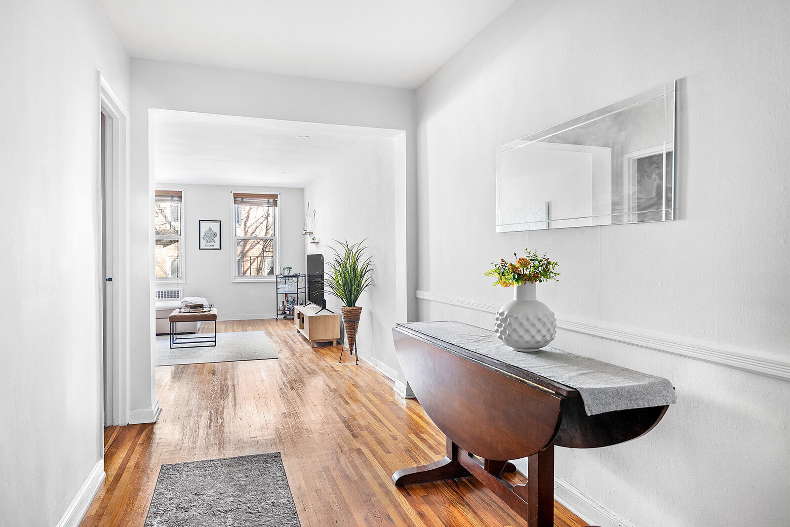 243 Mcdonald Avenue Unit: 3E