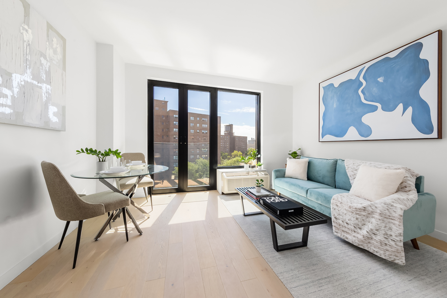 181 E 101ST Street Unit: PH5