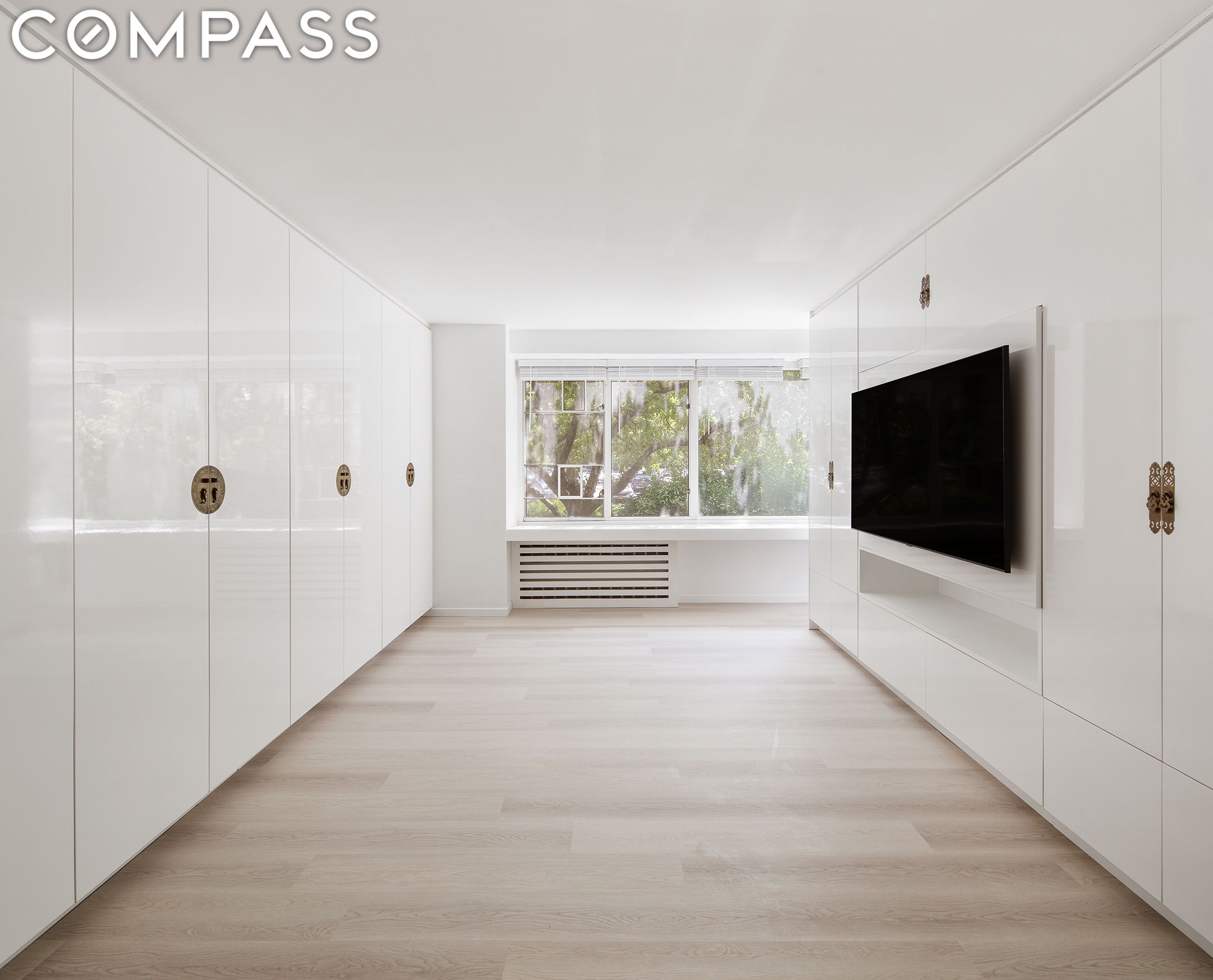 392 Central Park W 1L