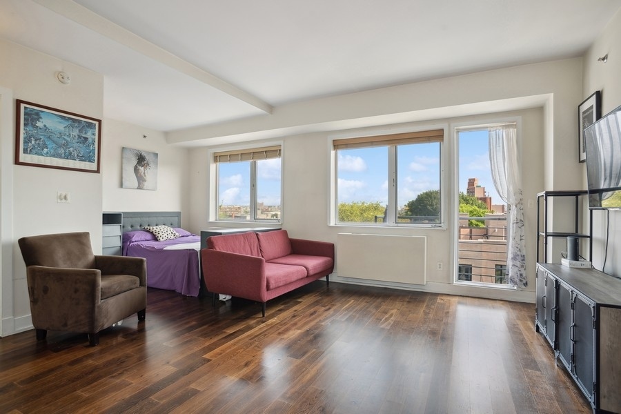 100 Maspeth Avenue 6L