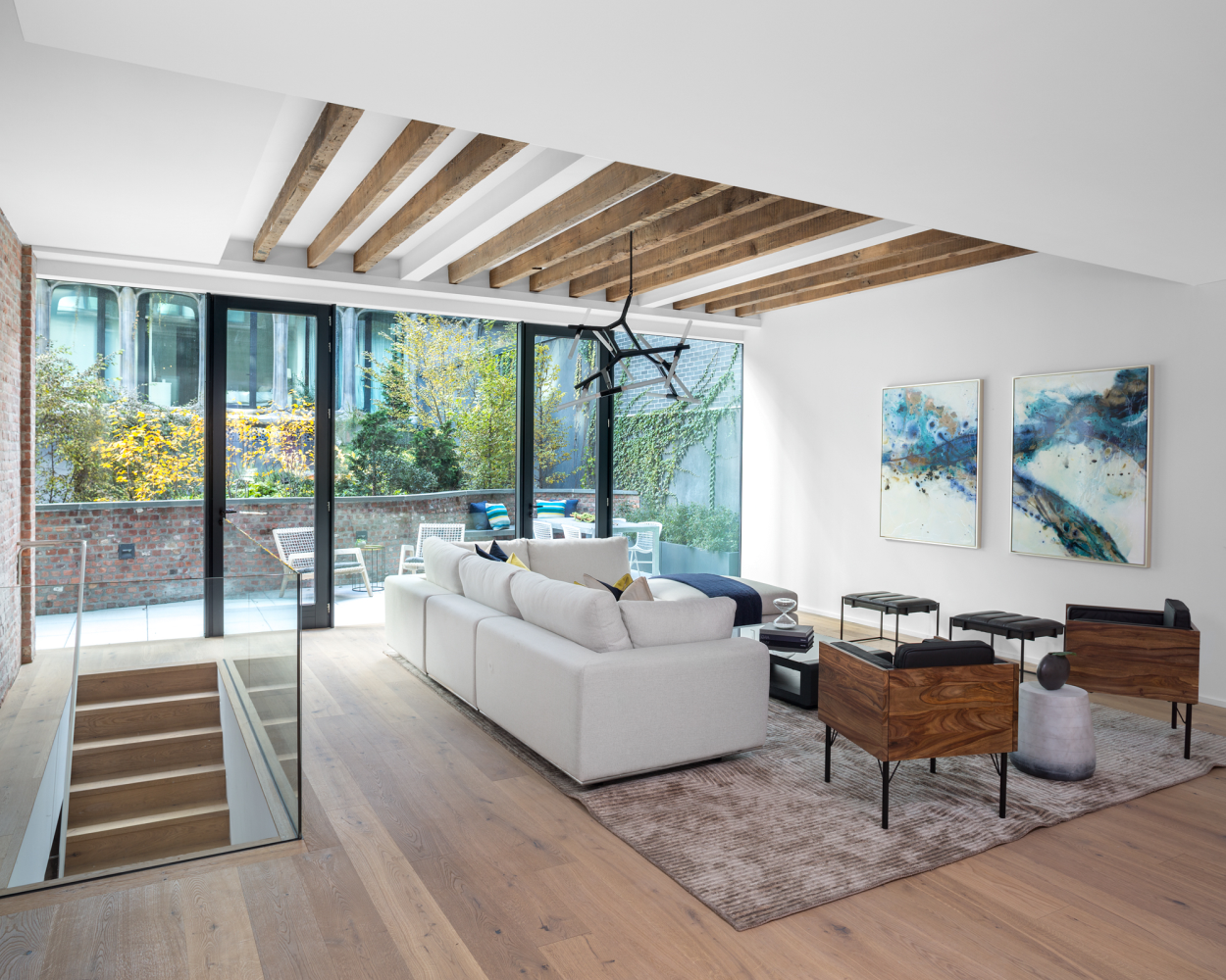 325 West Broadway Unit: TH