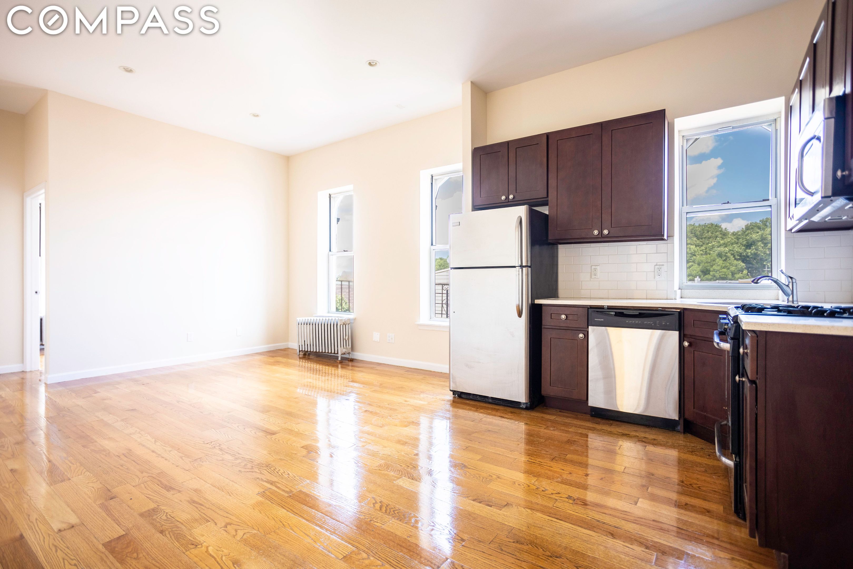178 Driggs Avenue 4R