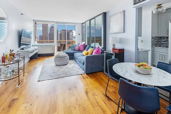4-74 48th Ave 21L