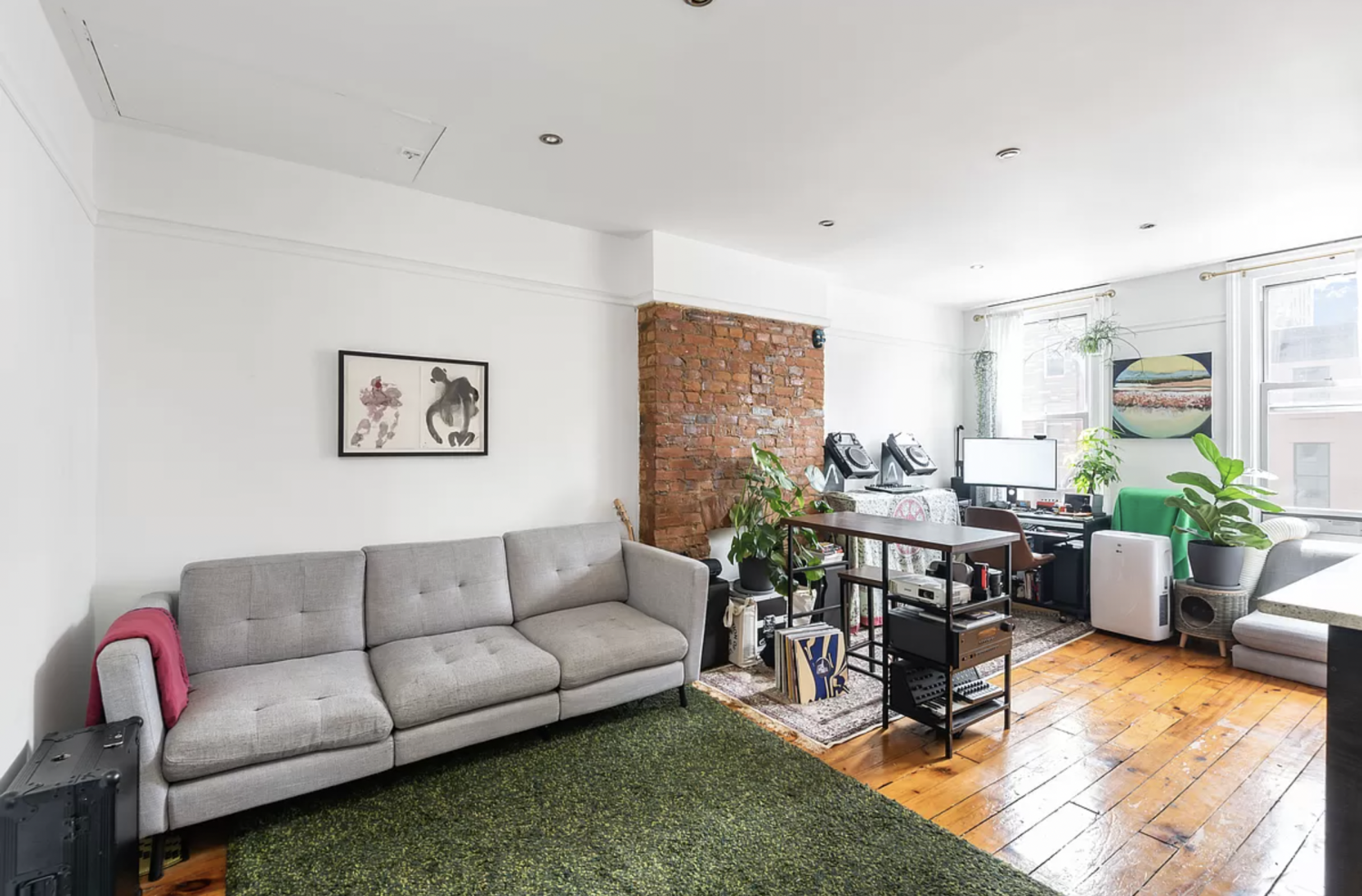 115 Ryerson Street 2B