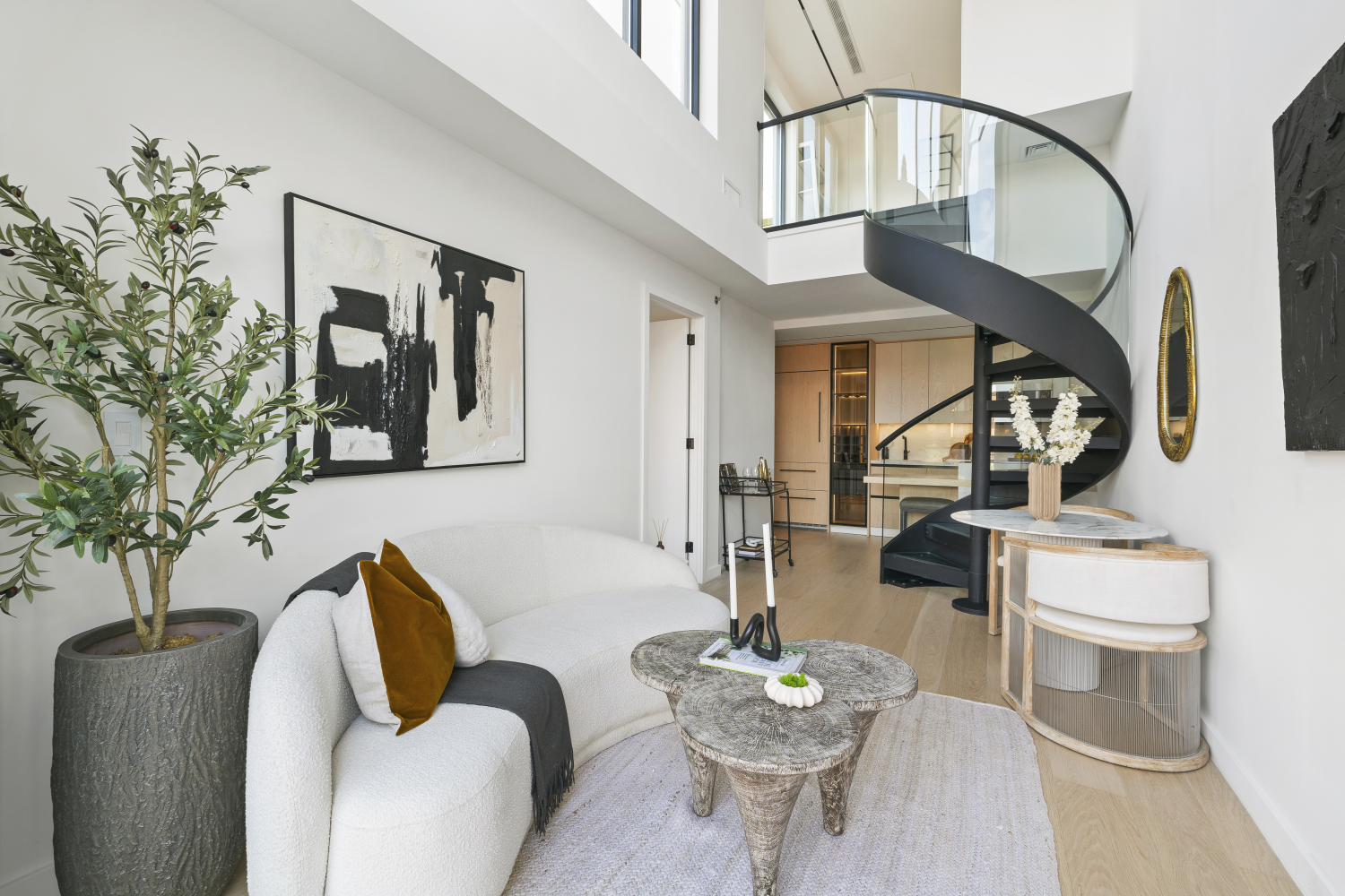 174 North 6th Street Unit: PHB