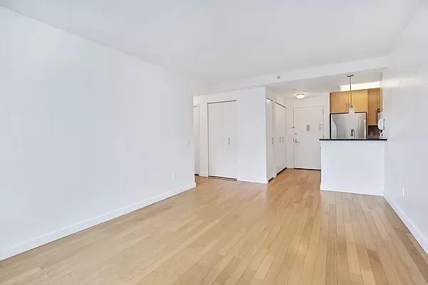 415 Main Street 15E