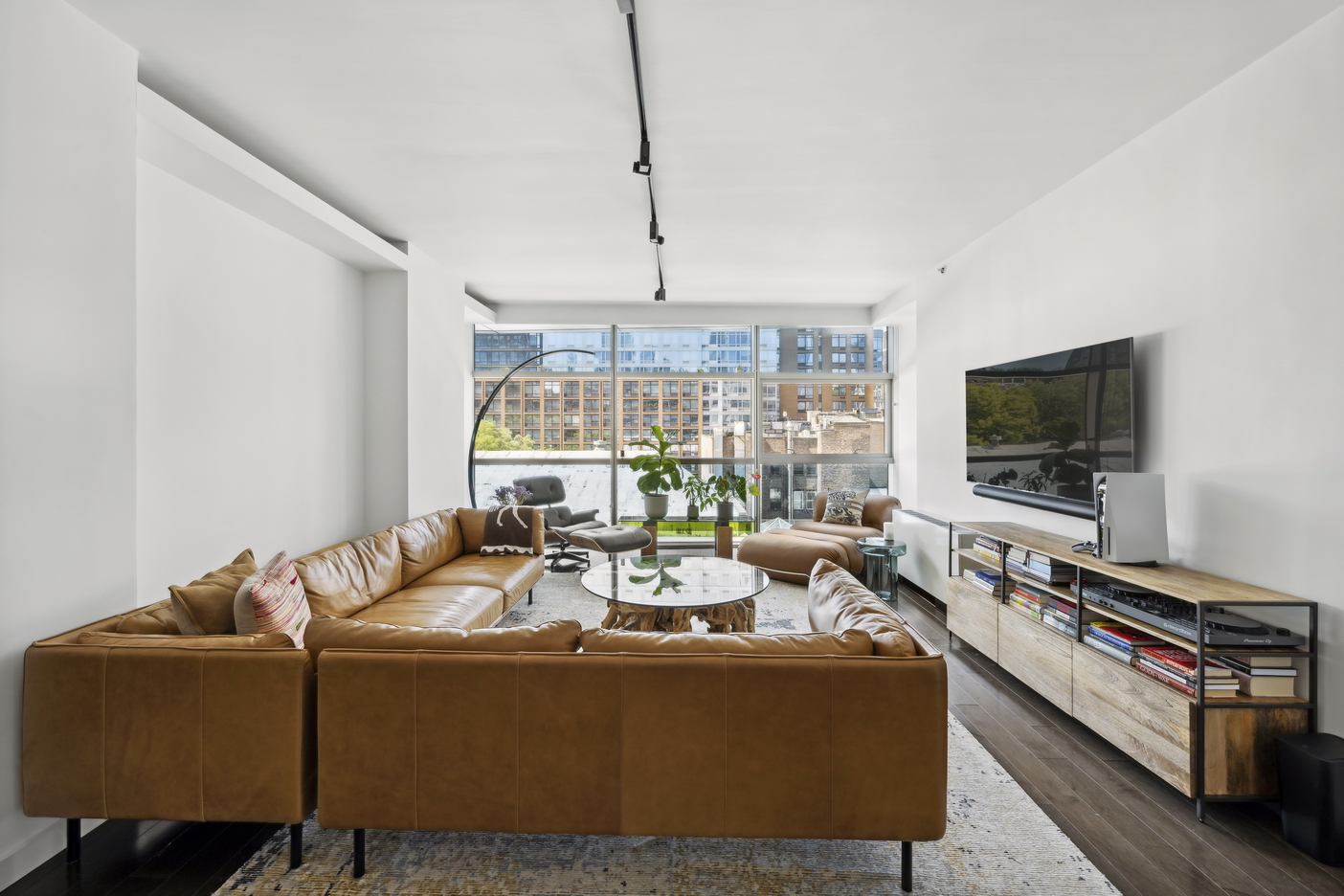447 West 18th Street 6A