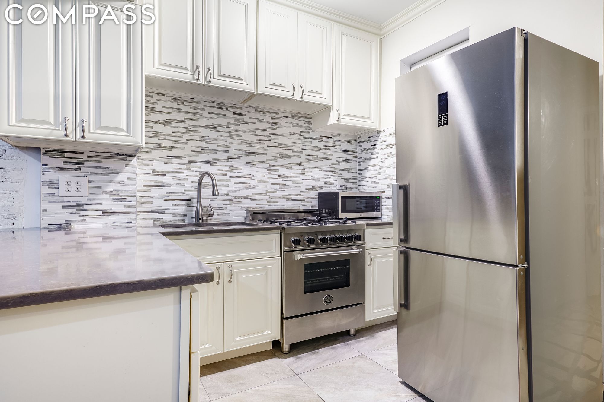 207 E 21st Street 5C