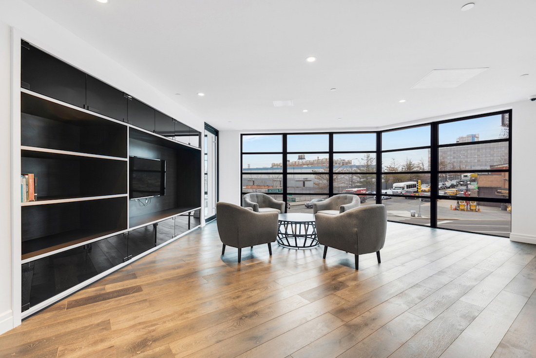 13-33 Jackson Ave 4C