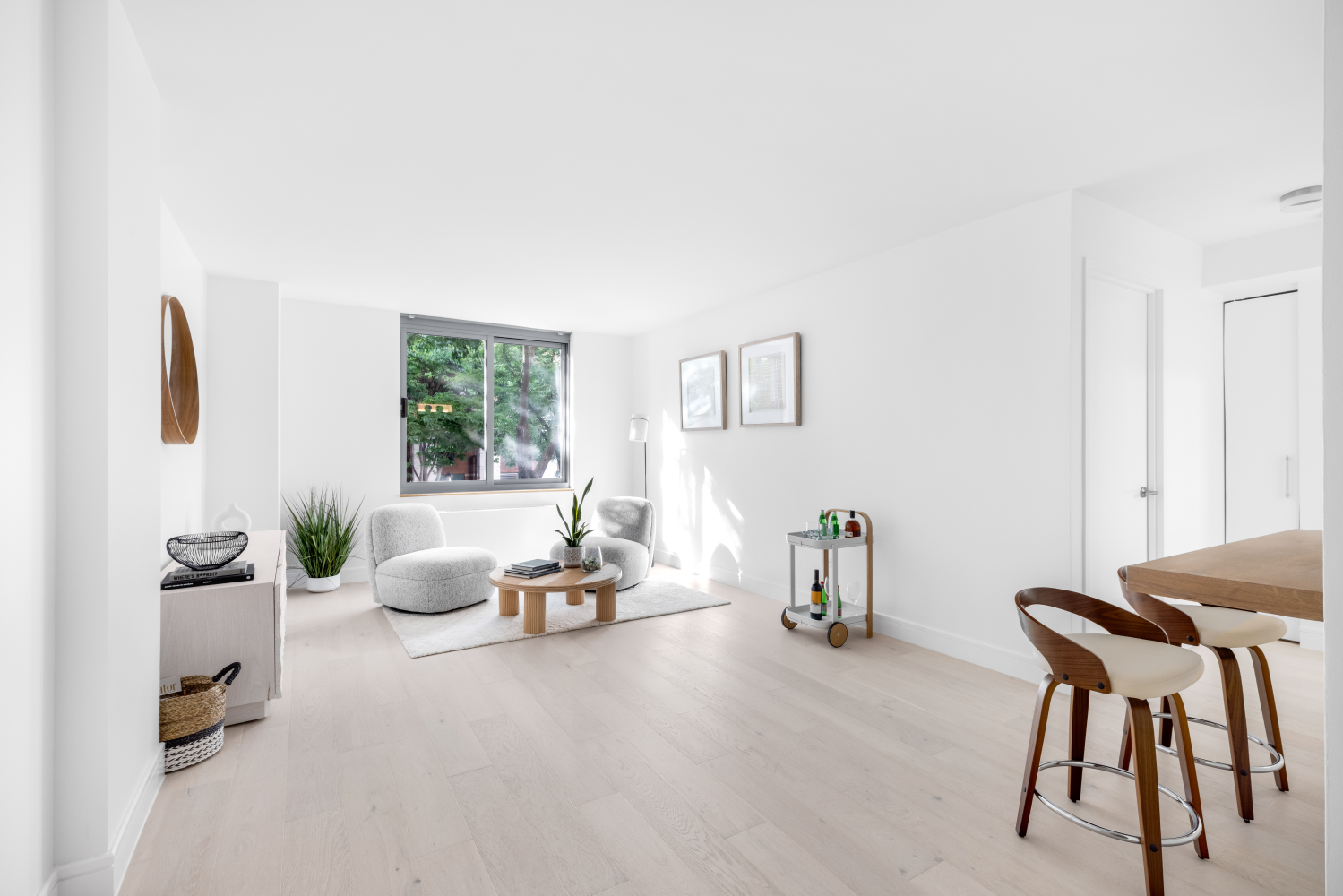 2 South End Avenue TH9