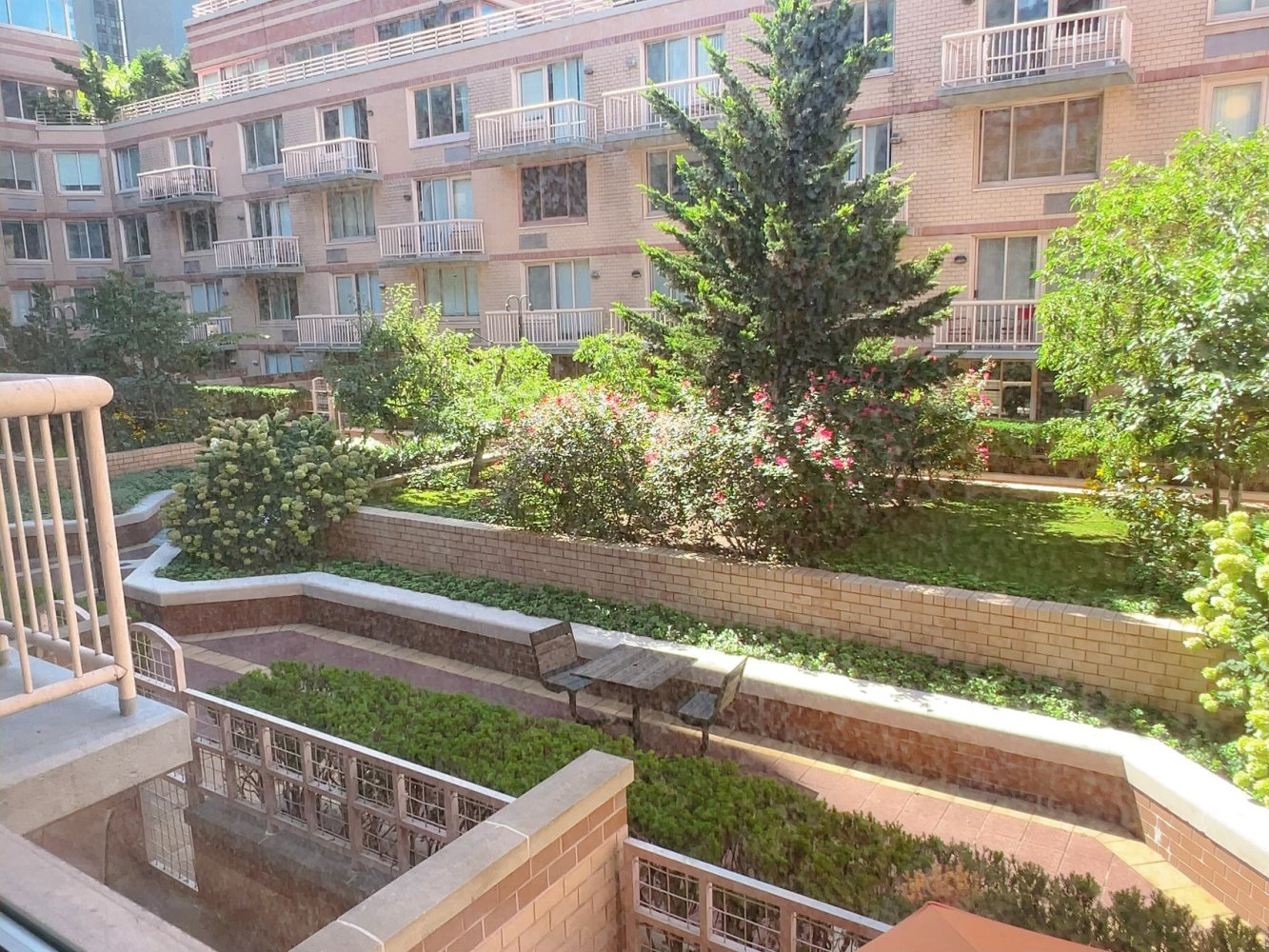 393 West 49th Street 3MM