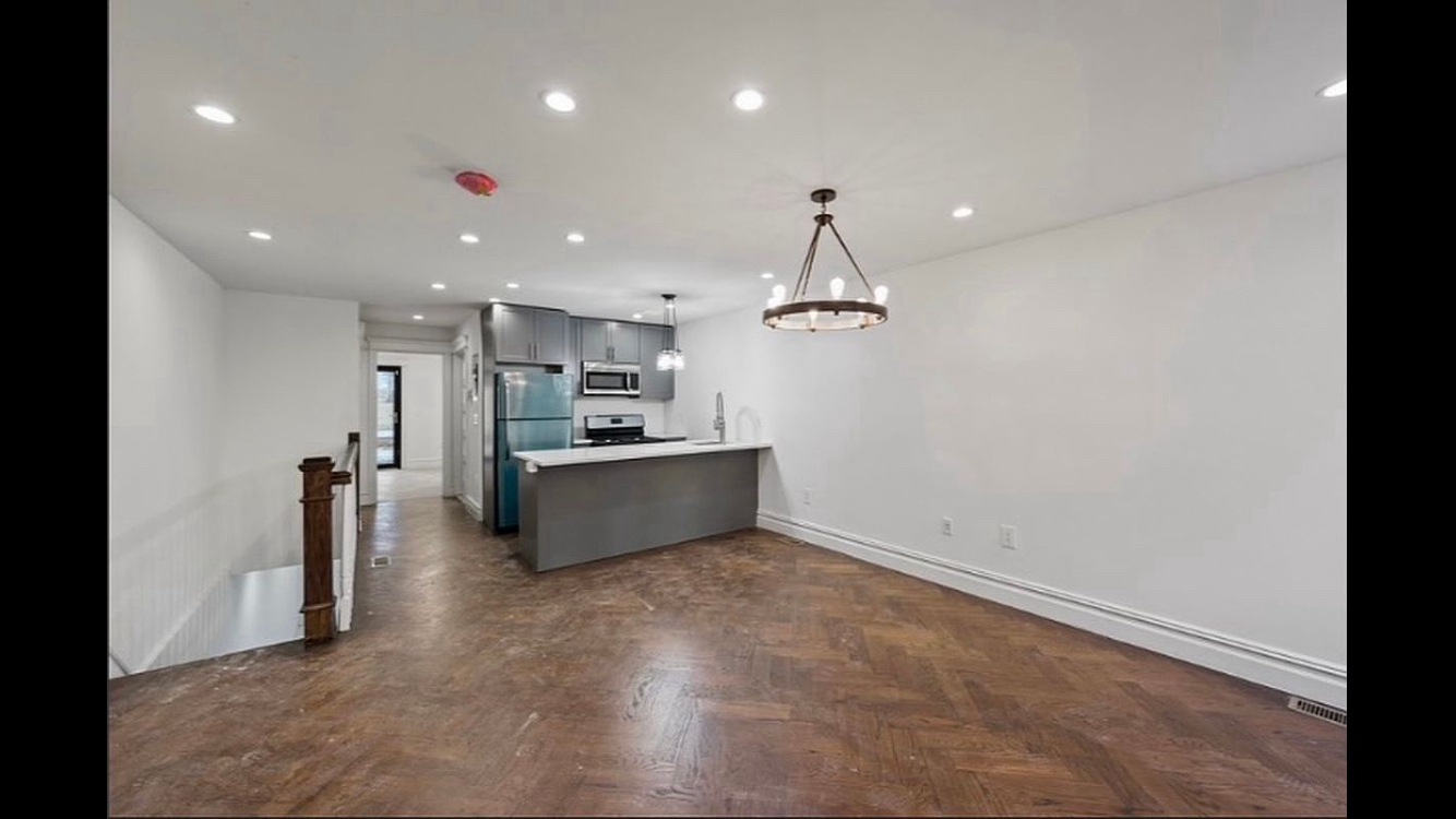 436 Jefferson Ave 2
