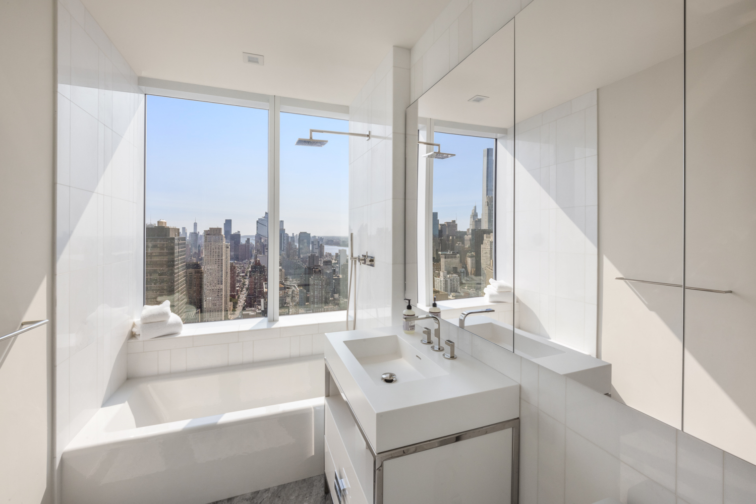 200 Amsterdam Avenue PH2