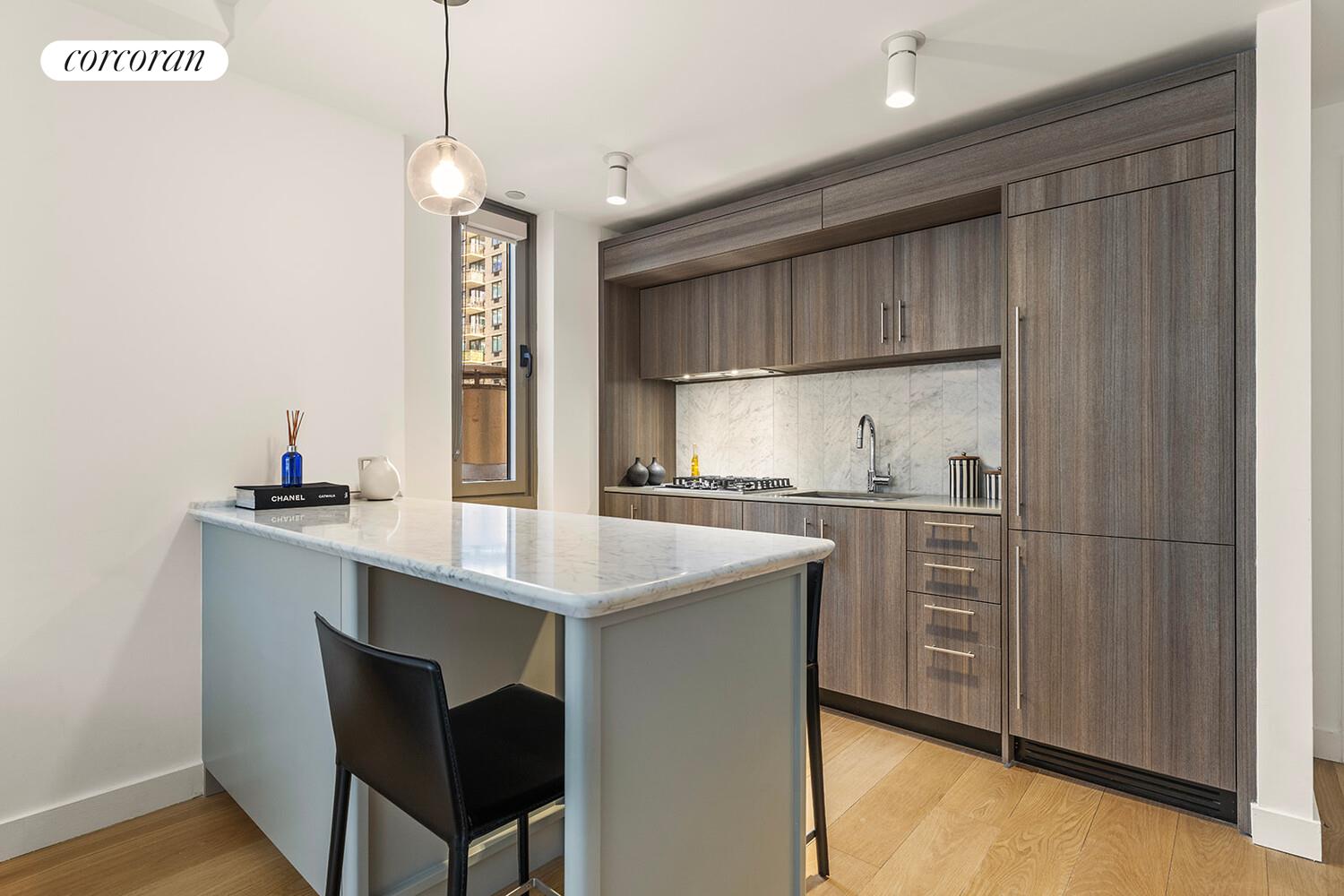 234 E 46TH Street 201