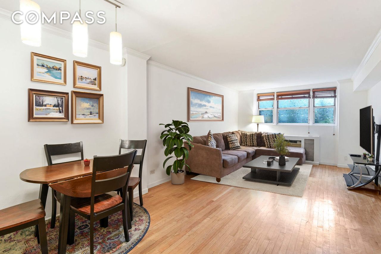 321 E 45th Street 1F