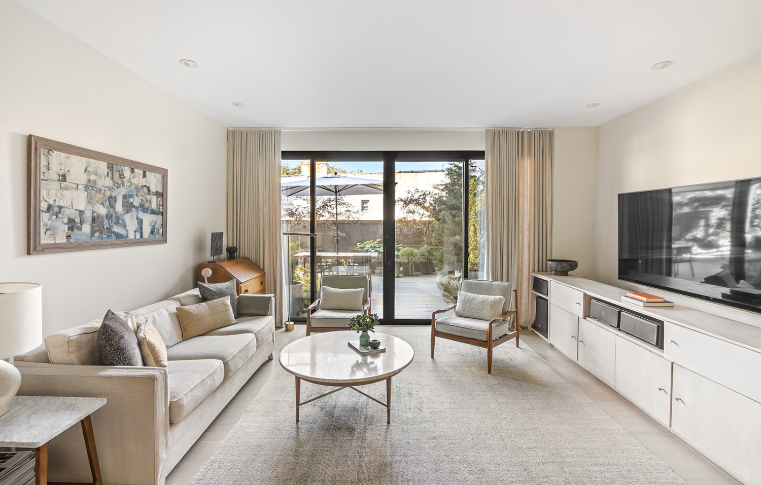 558 Fifth Avenue 2B
