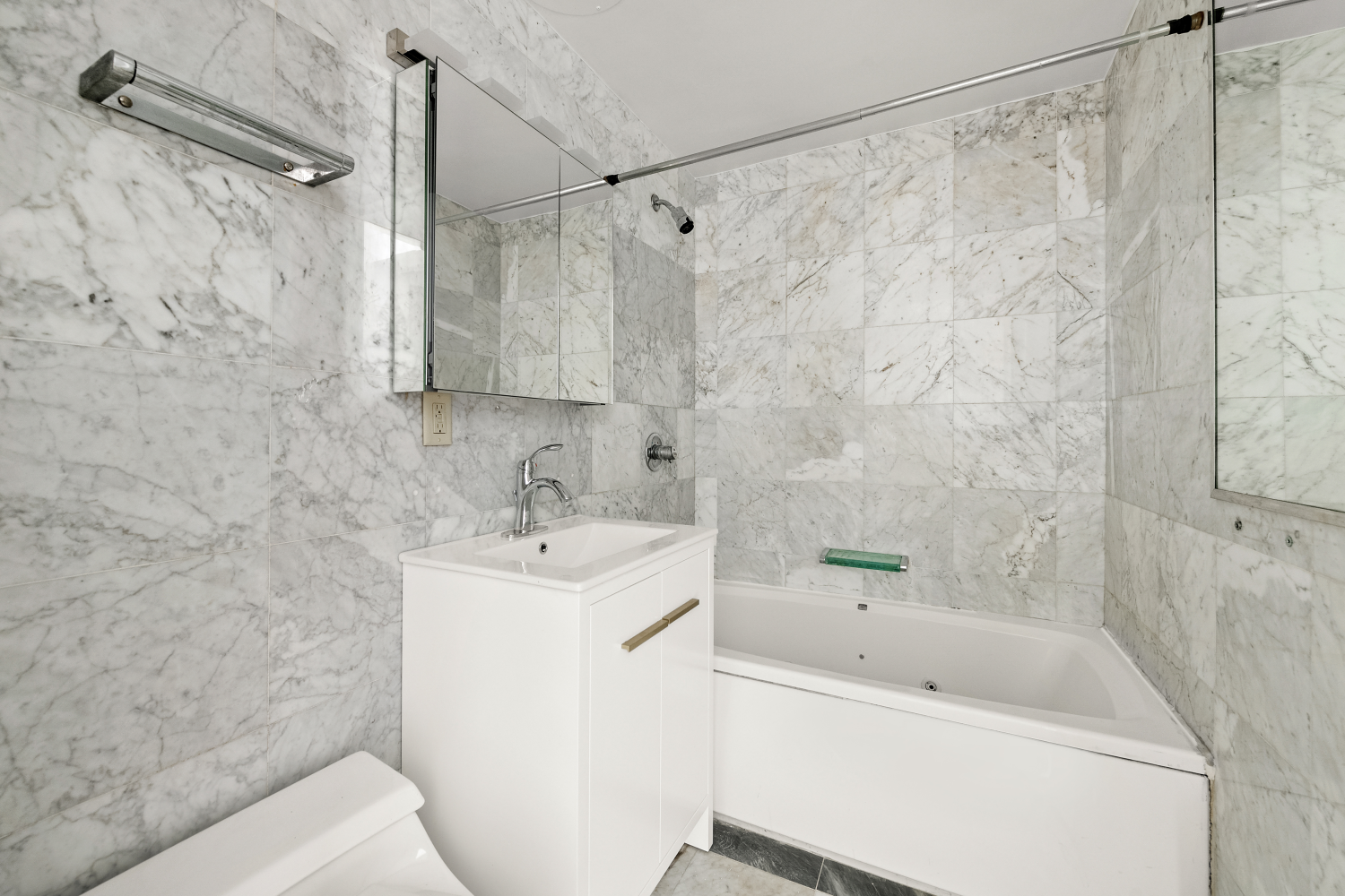 161 West 16th Street 6I