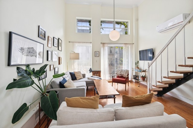 182 Huron Street Unit: 3B