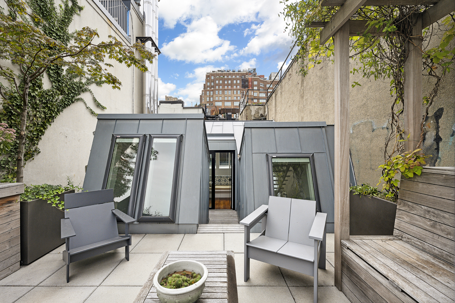 304 West 18th Street
