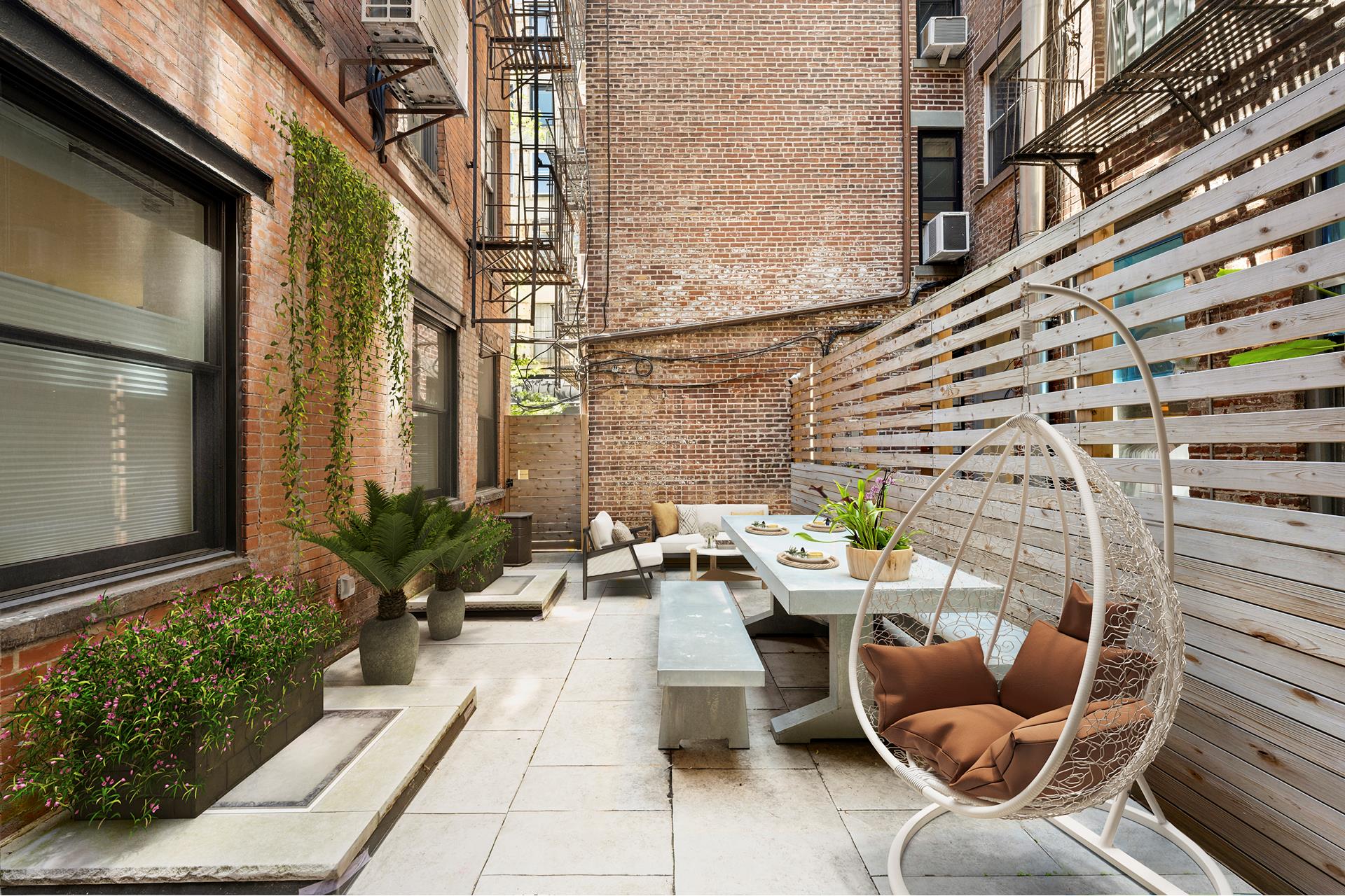 37 CROSBY Street GARDEN