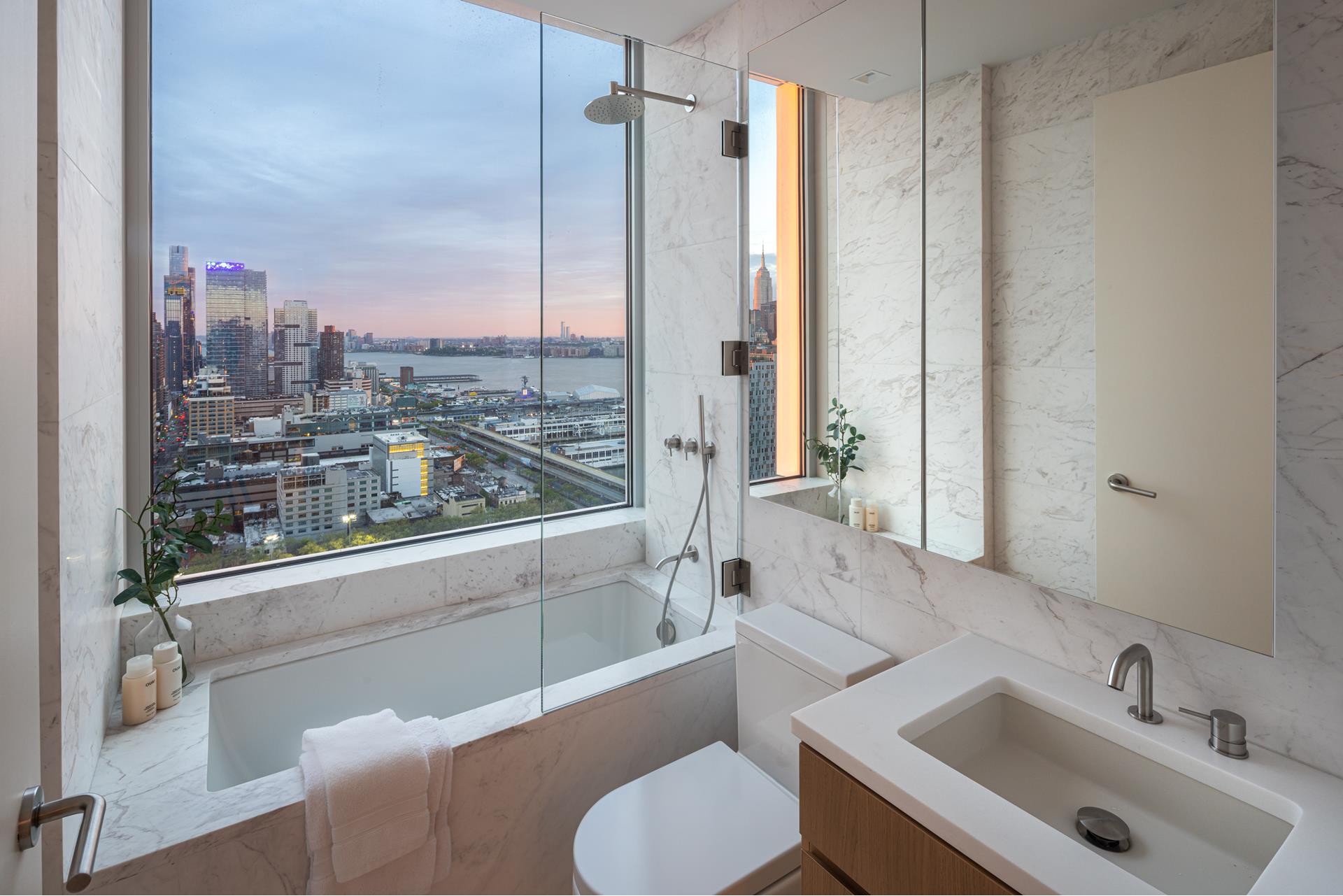 611 W 56TH Street PH30