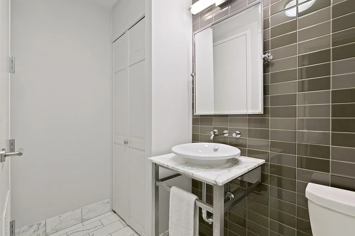 57 Reade Street 4A