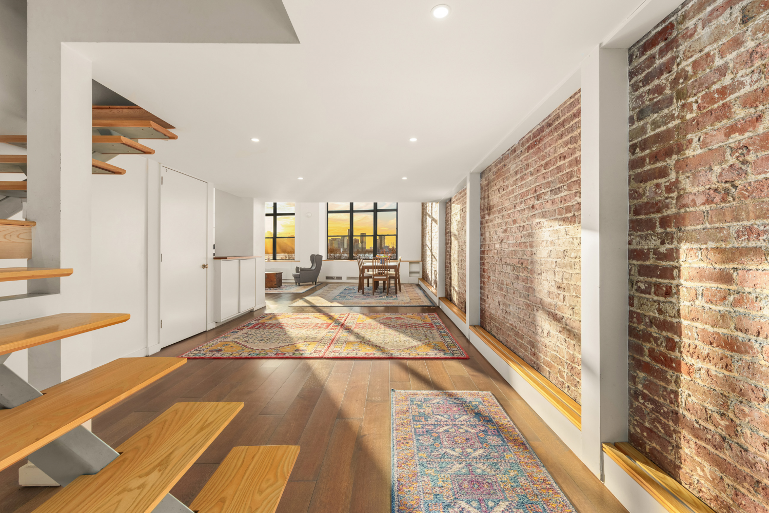 377 West 11th Street 3G