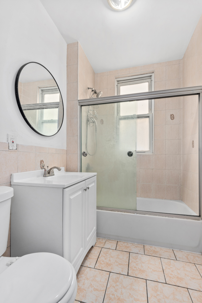 211 East 37th Street