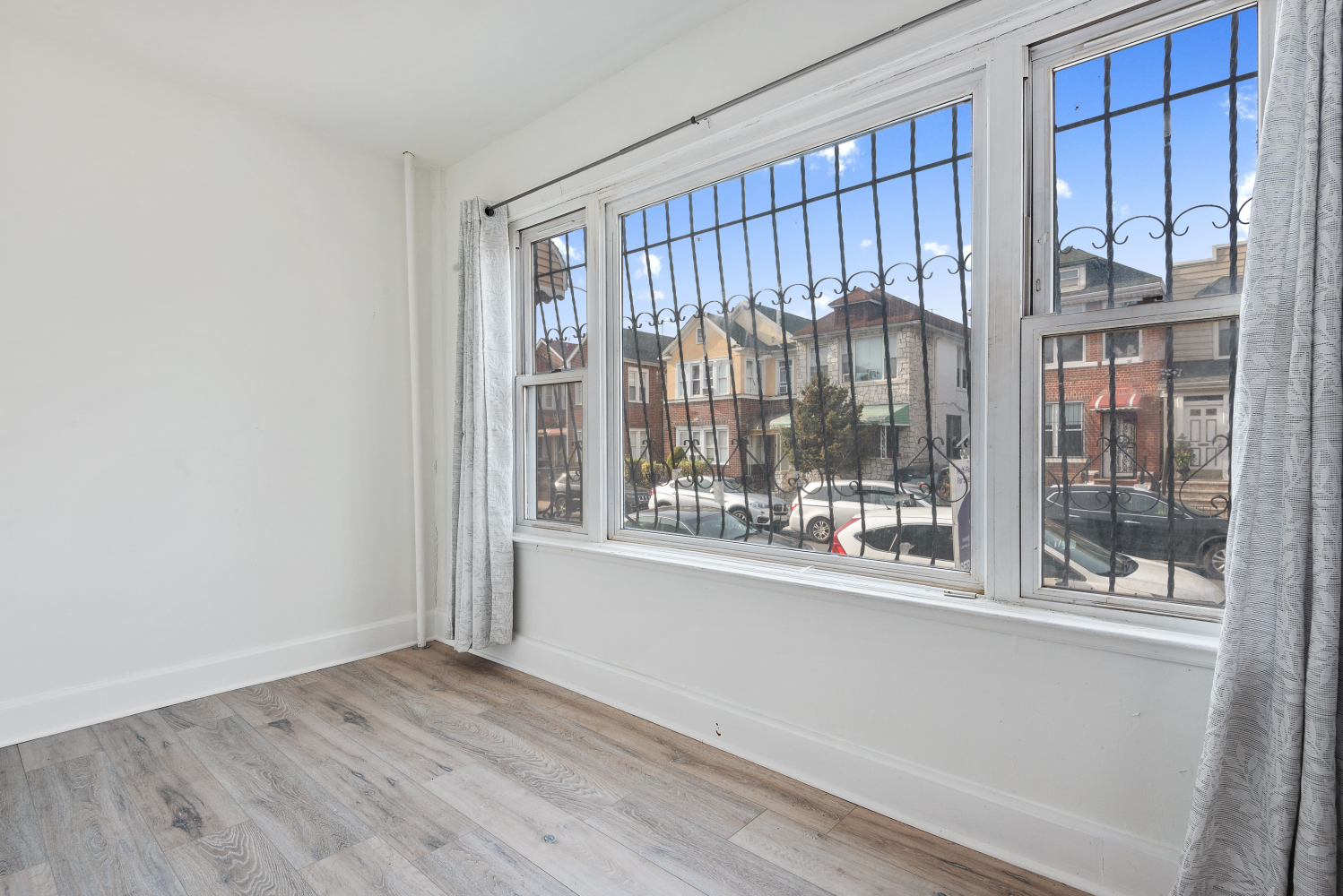 211 East 37th Street