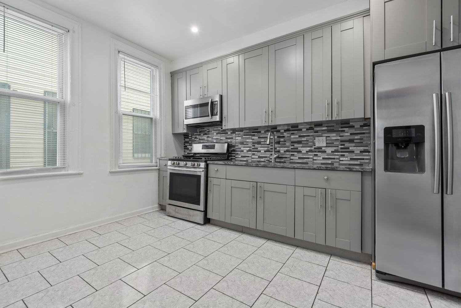 211 East 37th Street