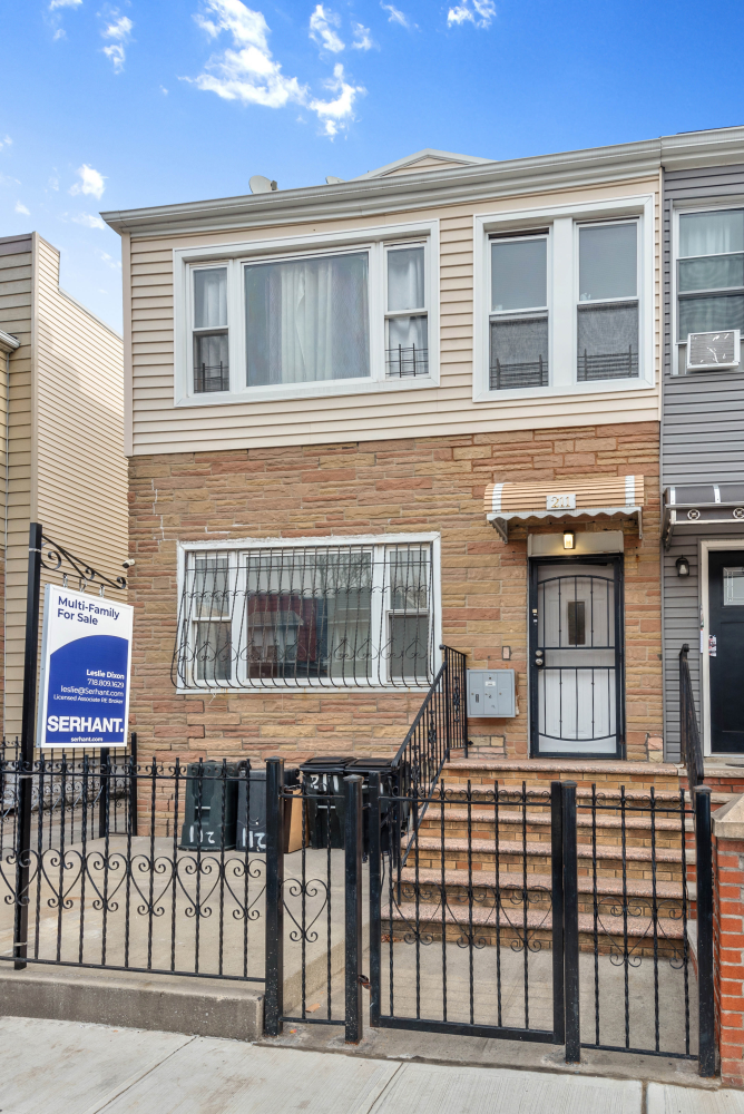 211 East 37th Street