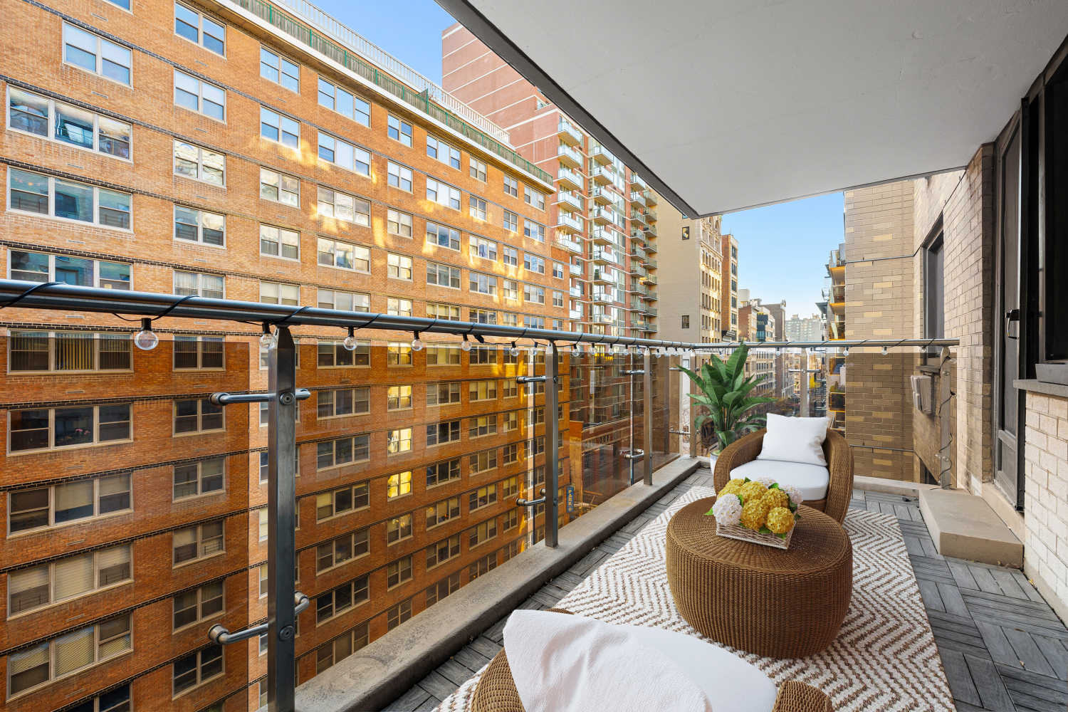 16 West 16th Street 8RS