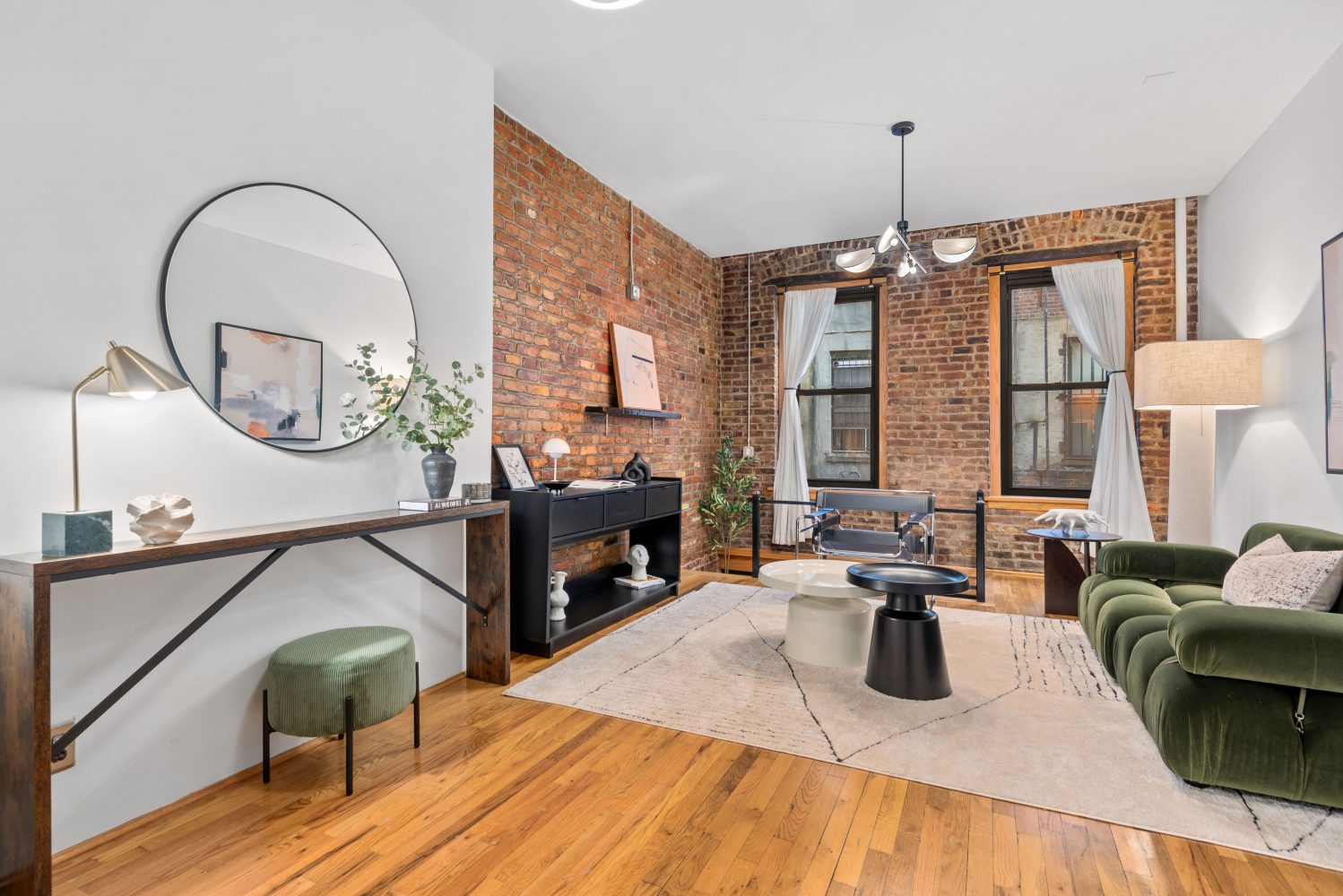 323 East 8th Street 1GC