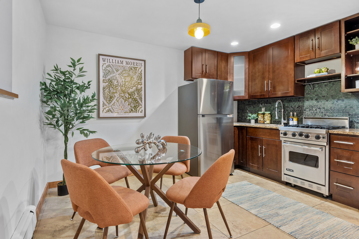 323 East 8th Street 1GC