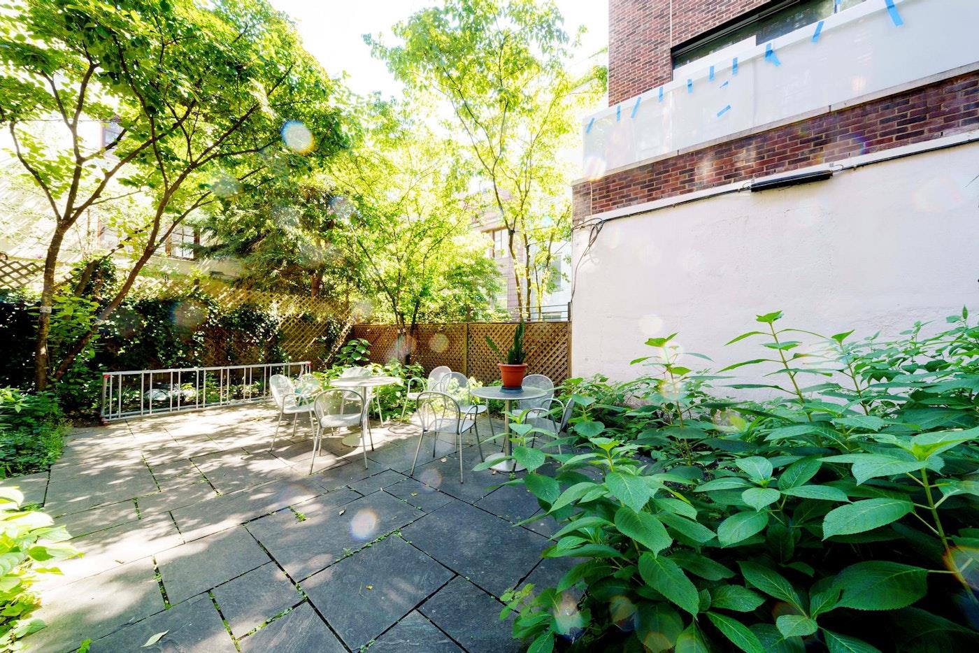 88 HORATIO Street 4B