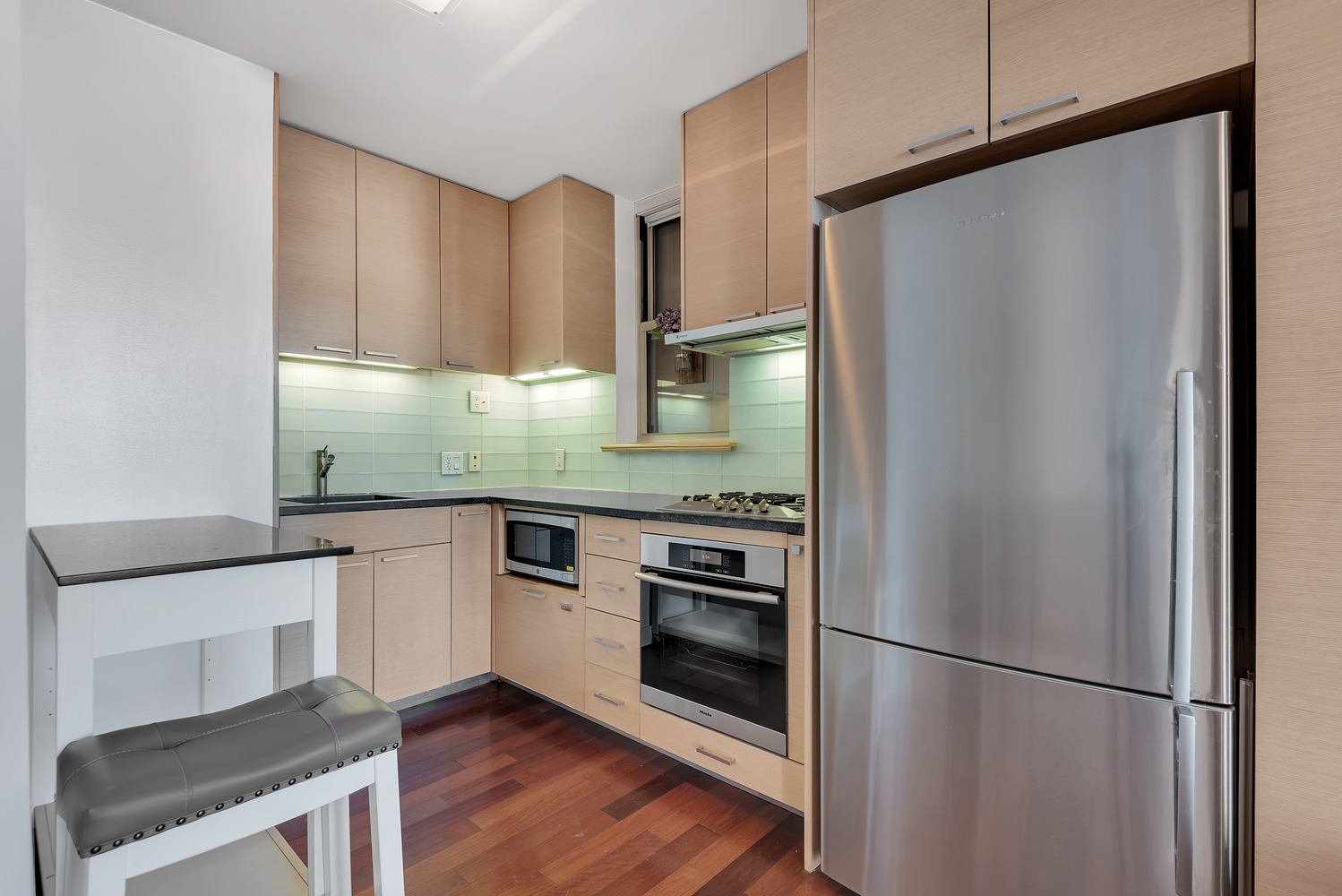 206 E 95TH Street 6C