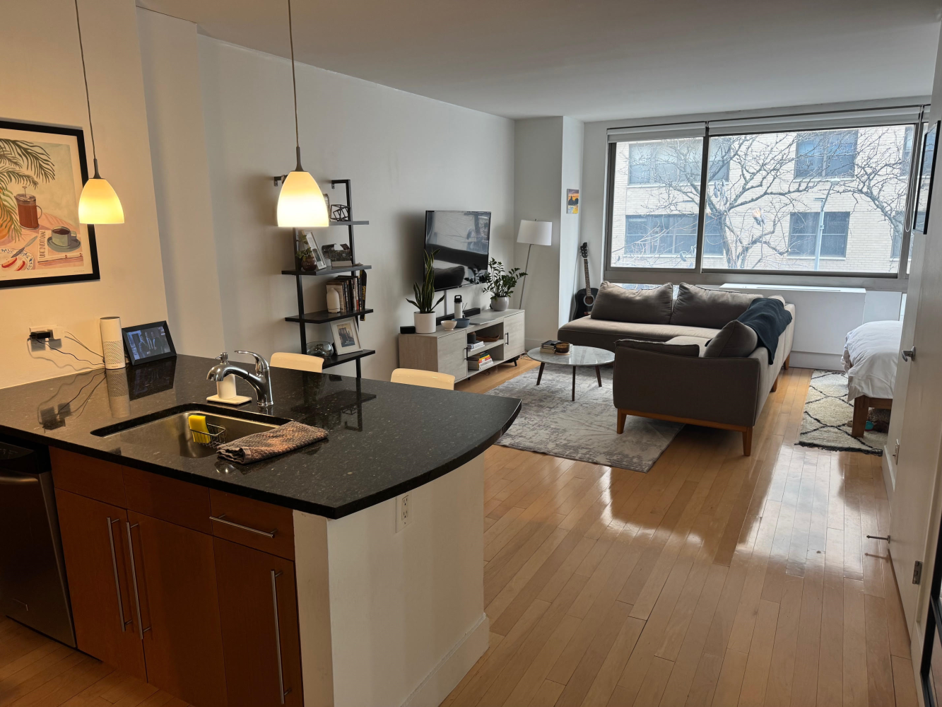 242 E 25TH Street 3E