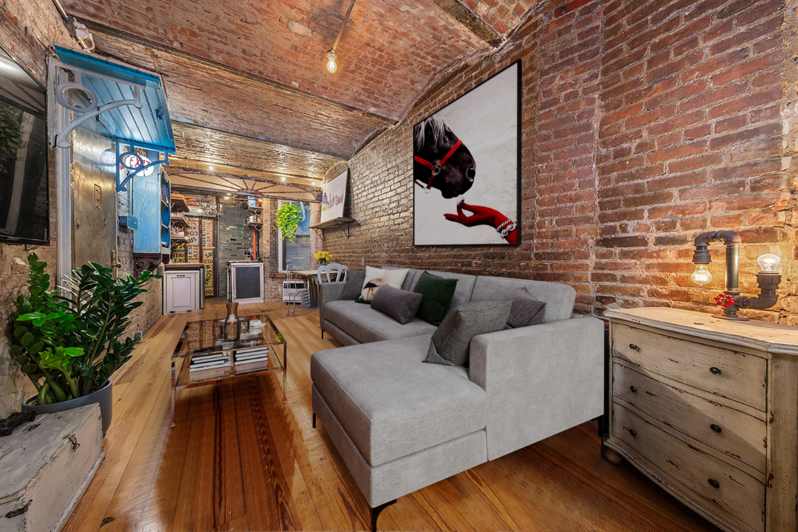 121 E 10TH Street D