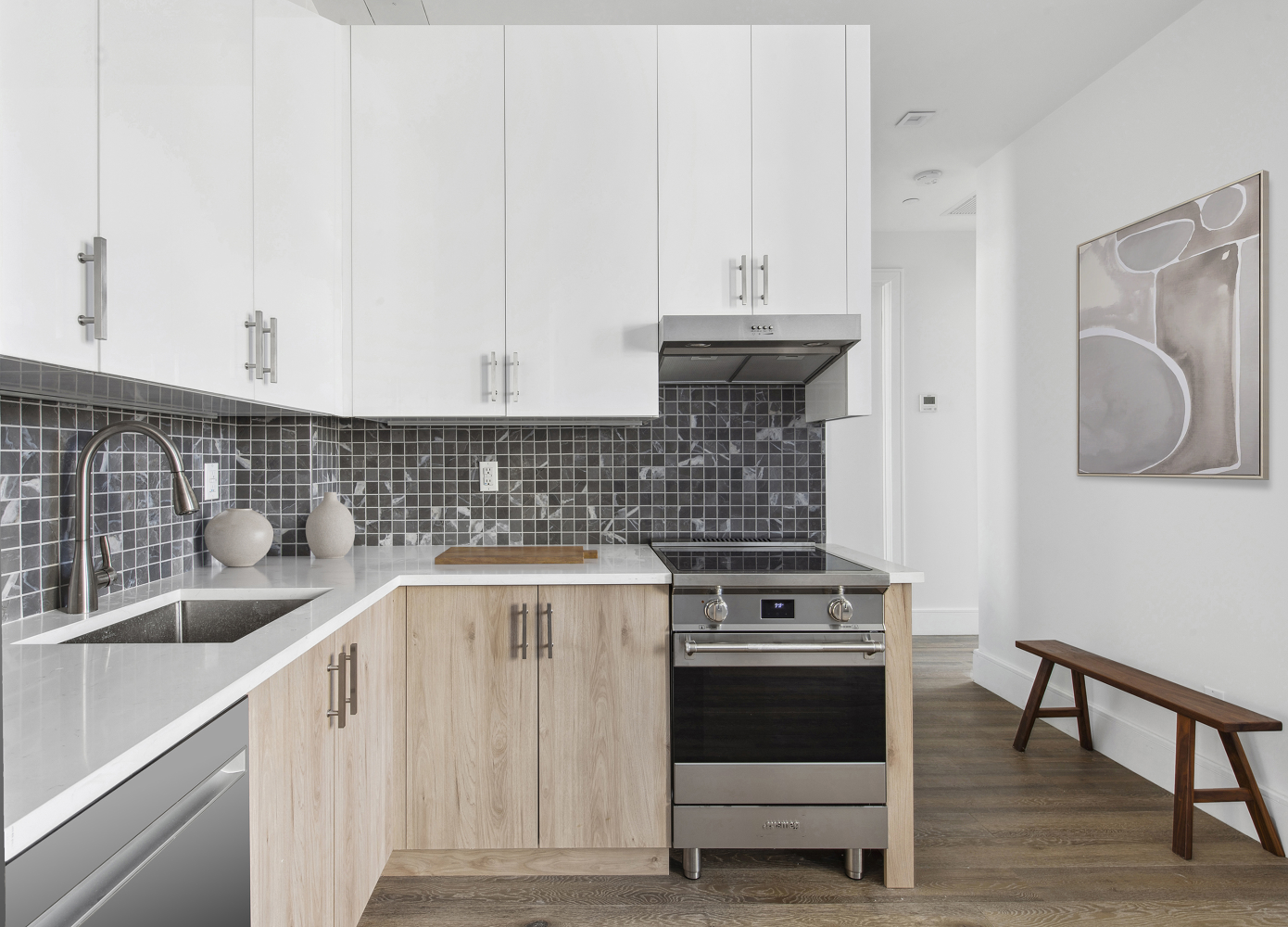 68 N HENRY Street 4B