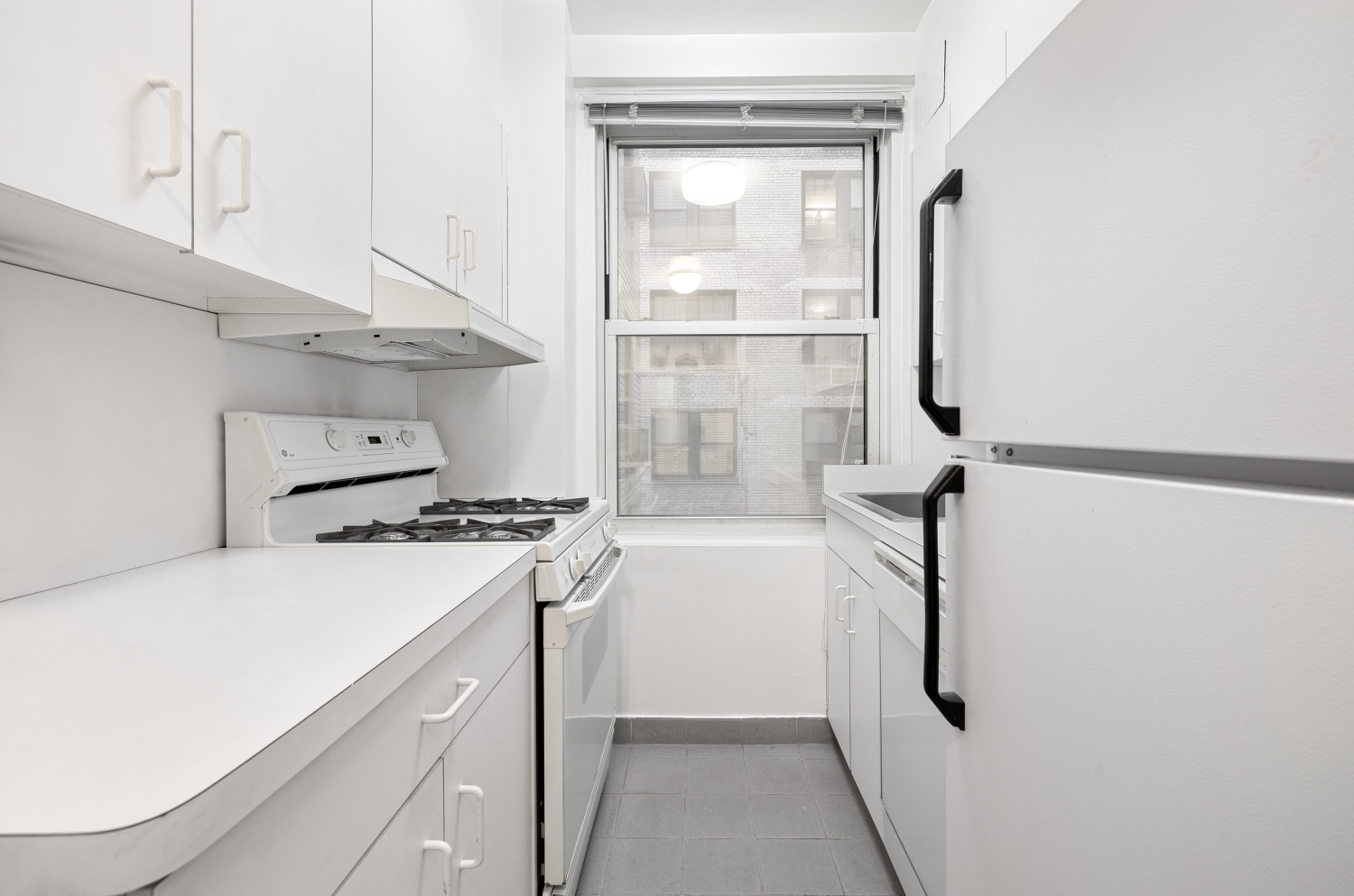 215 E 73RD Street 1G