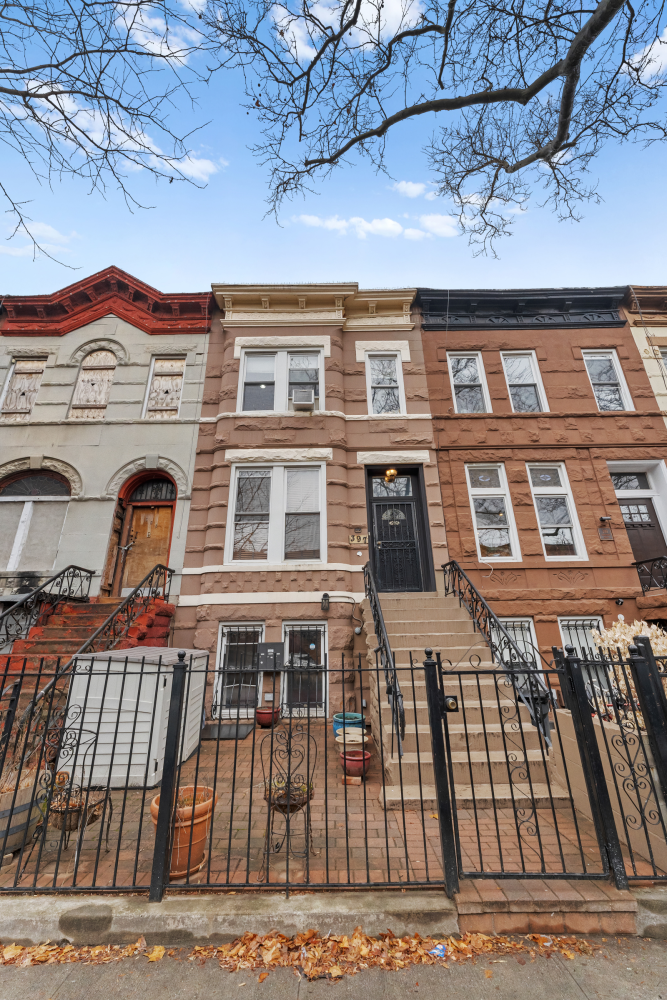 397 BAINBRIDGE Street
